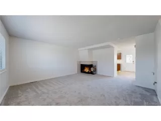 Photo #2: 4765942 Listing 
