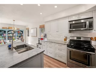 Photo #6: 4766307 Listing