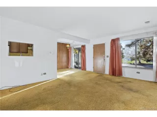 Photo #6: 4767006 Listing