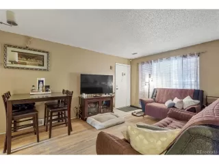 Photo #5: 4767452 Listing 