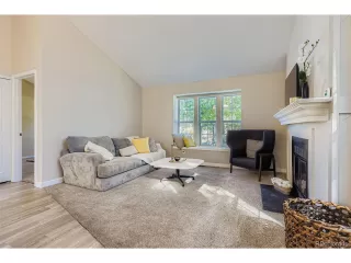 Photo #4: 4768295 Listing 