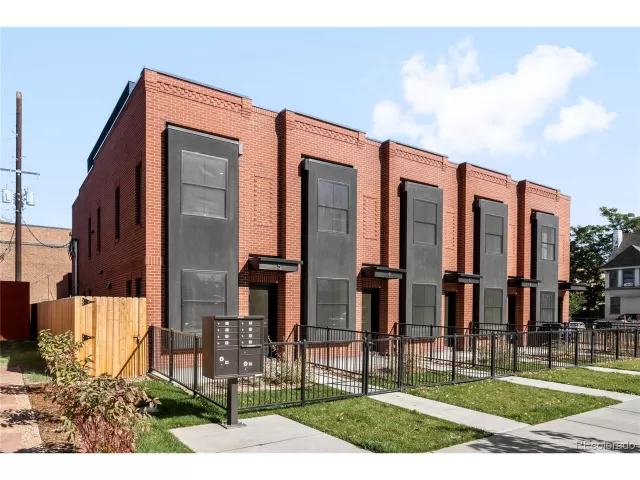 MLS: 4771453 Condo For Sale