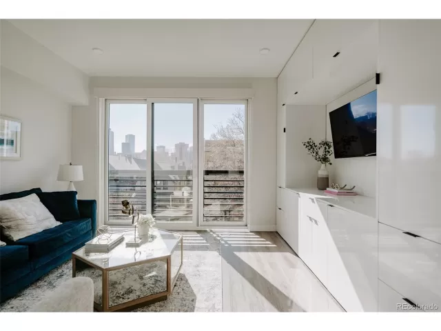 MLS: 4771940 Condo For Sale