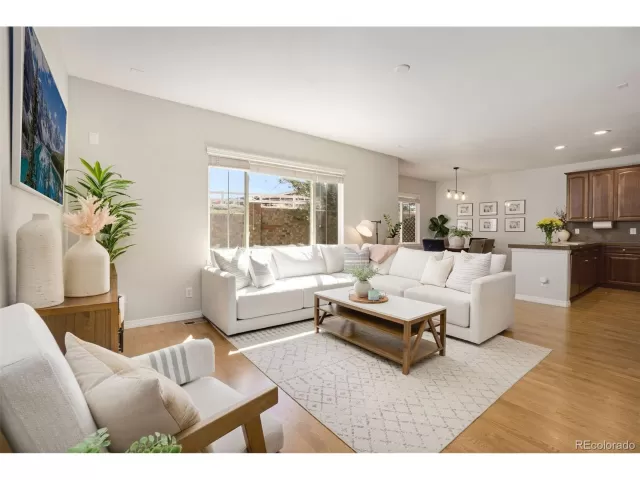 MLS: 4773535 Condo For Sale