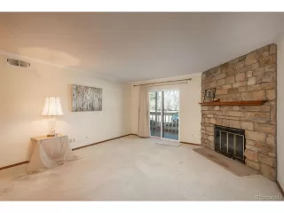 Photo #5: 4775301 Listing