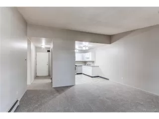 Photo #5: 4775453 Listing