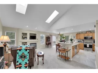 Photo #5: 4775870 Listing 