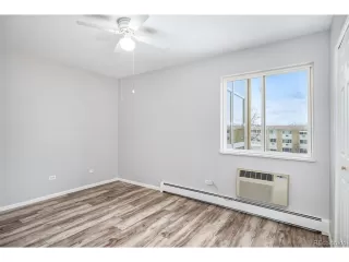 Photo #6: 4778254 Listing