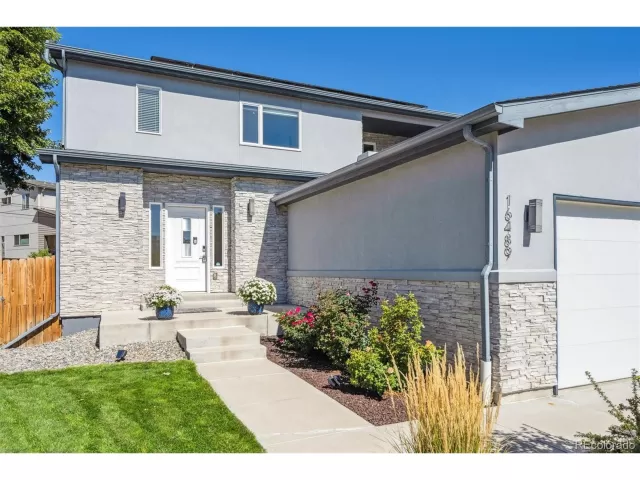 MLS: 4778581 Condo For Sale