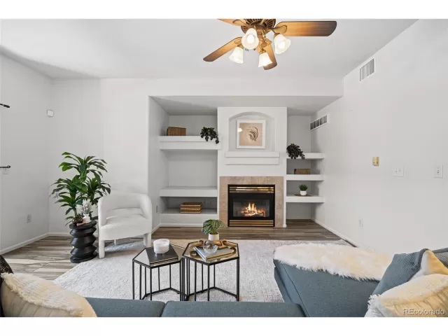 MLS: 4780066 Condo For Sale