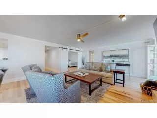 Photo #4: 4781621 Listing