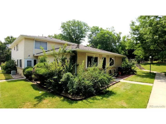 MLS: 4782394 Condo For Sale