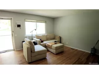 Photo #3: 4782394 Listing