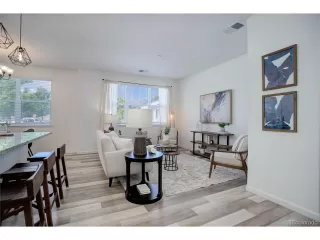 Photo #2: 4785681 Listing