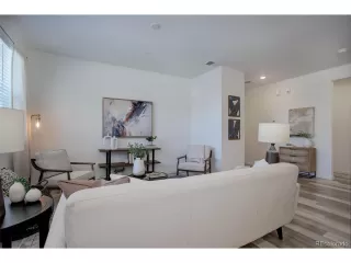 Photo #5: 4785681 Listing