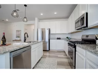 Photo #6: 4785681 Listing