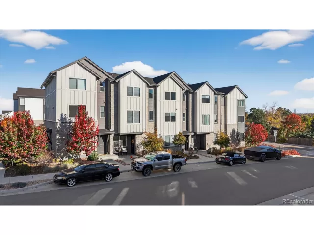 MLS: 4787339 Condo For Sale