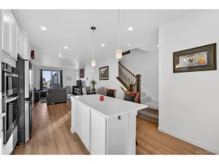 Photo #4: 4787339 Listing