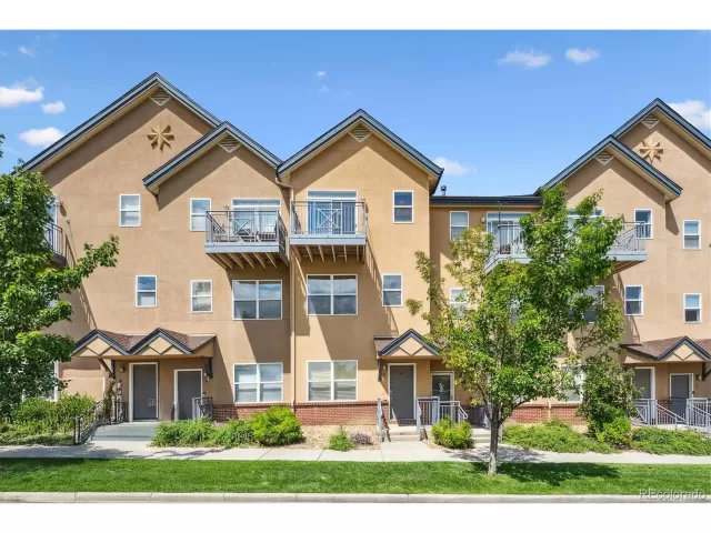 MLS: 4787553 Condo For Sale