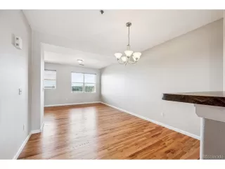 Photo #2: 4787553 Listing