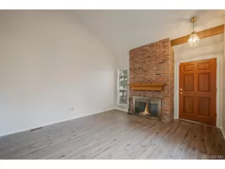 Photo #6: 4788371 Listing 