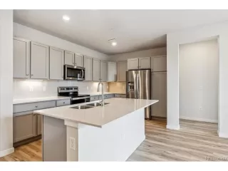 Photo #4: 4788698 Listing 