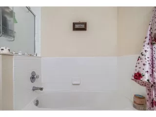 Photo #5: 4789365 Listing