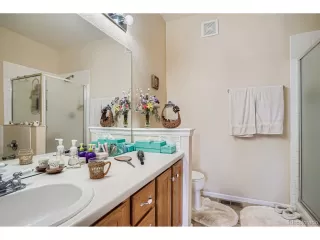 Photo #6: 4789365 Listing