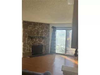 Photo #3: 4789856 Listing