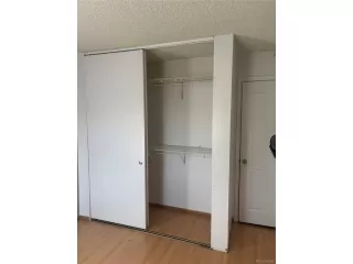 Photo #5: 4789856 Listing