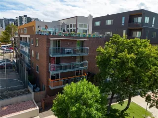 More Details about MLS # 4789983 : 830 N SHERMAN ST 105 DENVER CO 80203