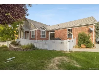 Photo #5: 4790700 Listing