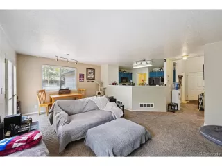 Photo #5: 4794644 Listing 