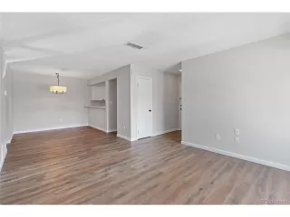 Photo #2: 4794743 Listing