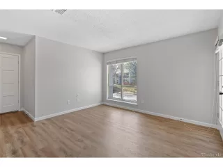 Photo #3: 4794743 Listing