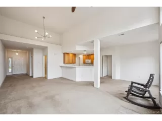 Photo #6: 4796872 Listing 