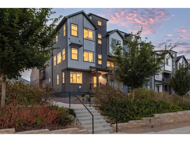 MLS: 4797038 Condo For Sale