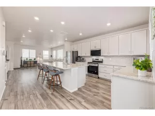 Photo #2: 4797038 Listing