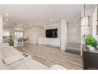 Photo #3: 4797038 Listing