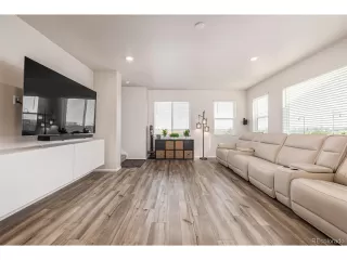 Photo #4: 4797038 Listing