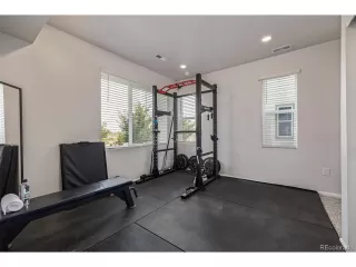 Photo #5: 4797038 Listing