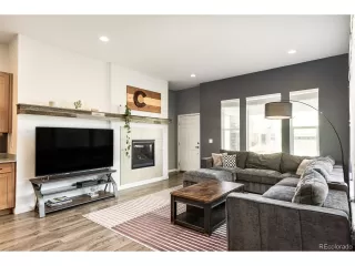 Photo #4: 4798723 Listing