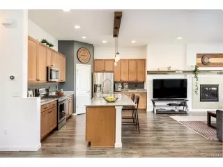 Photo #5: 4798723 Listing