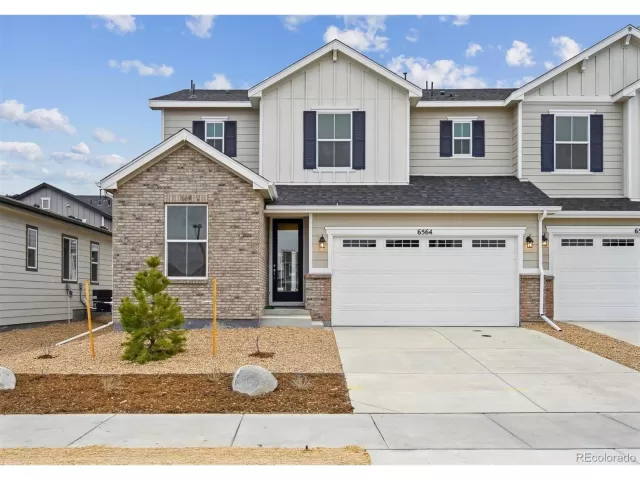 MLS: 4798844 Condo For Sale
