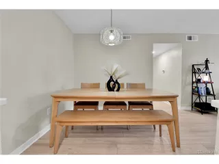 Photo #5: 4802631 Listing