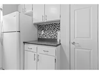 Photo #3: 4802638 Listing