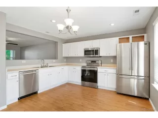 Photo #4: 4803248 Listing