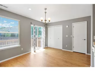 Photo #5: 4803248 Listing