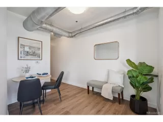 Photo #4: 4804211 Listing