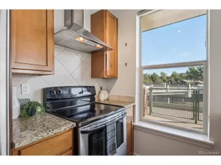 Photo #5: 4804211 Listing